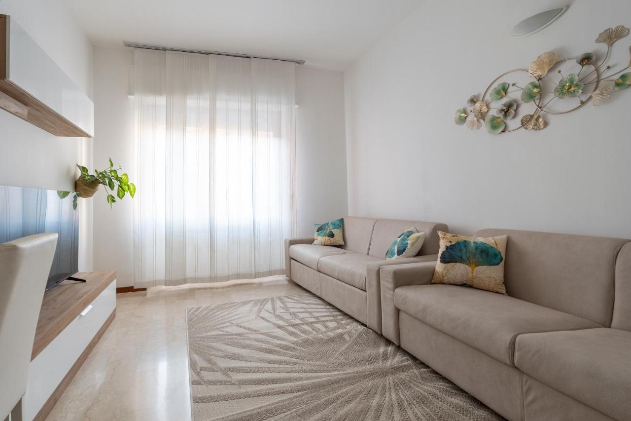 San Siro Big House Wifi Netflix Free Parking Apartment มิลาน ภายนอก รูปภาพ