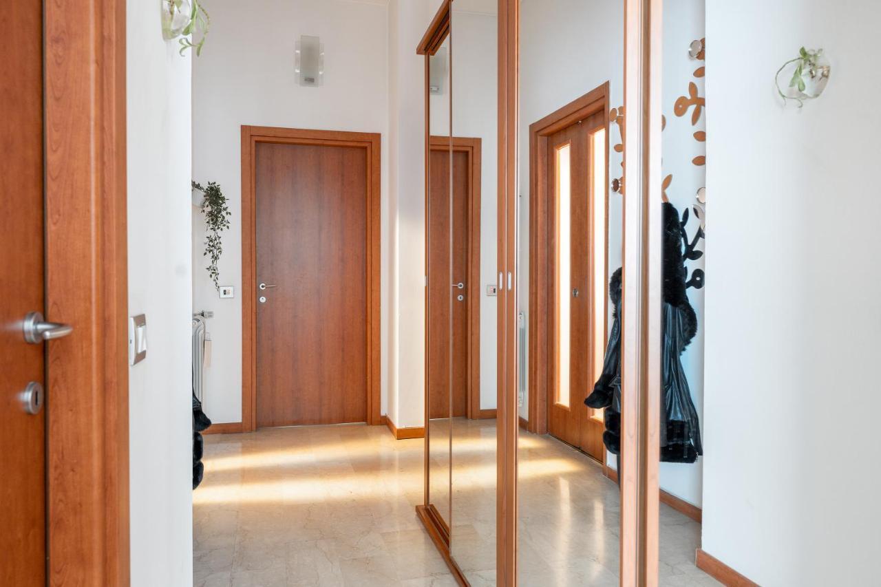 San Siro Big House Wifi Netflix Free Parking Apartment มิลาน ภายนอก รูปภาพ
