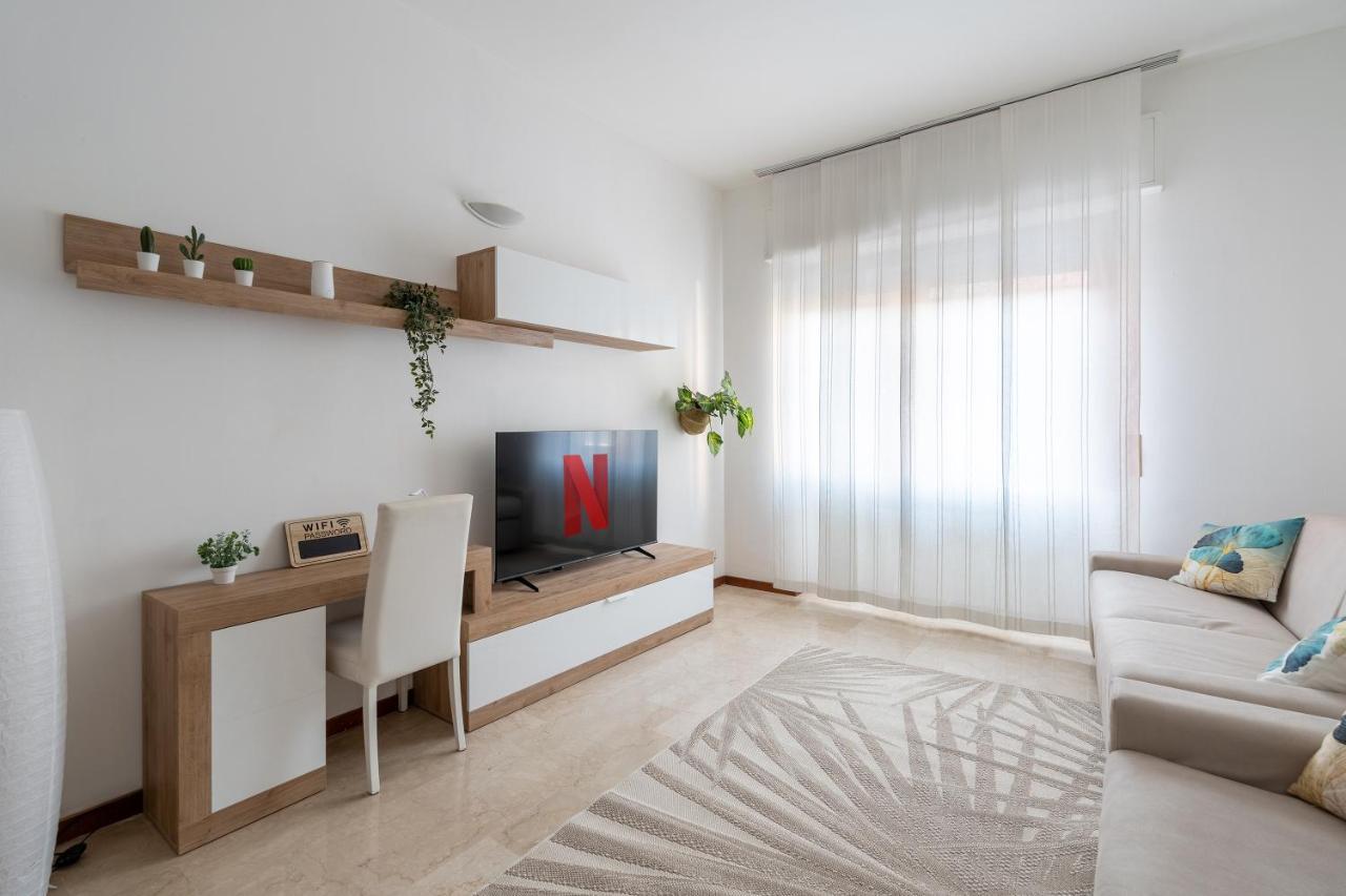 San Siro Big House Wifi Netflix Free Parking Apartment มิลาน ภายนอก รูปภาพ